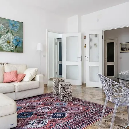 Relais Vittoriale - - By Host4u Gardone Riviera