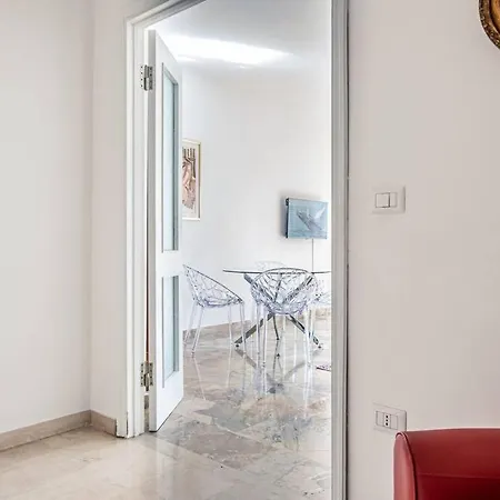 Apartment Relais Vittoriale - - By Host4u Gardone Riviera
