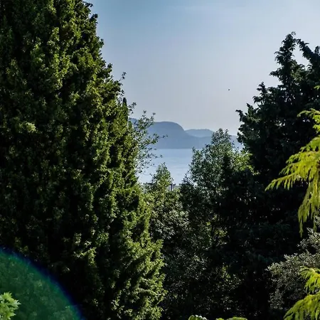 Relais Vittoriale - - By Host4u Apartment Gardone Riviera